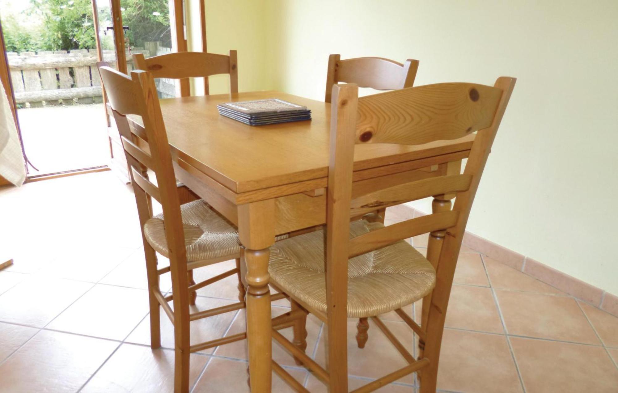 3 Bedroom Cozy Home In Brucheville Carentan-les-Marais Kültér fotó